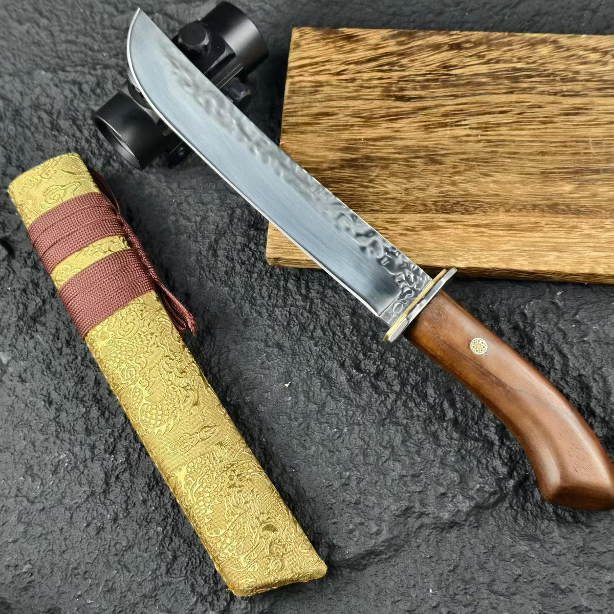 Dragon Brocade Gold-Accented Short Katana – Hand-Forged Outdoor Wakizashi Sword