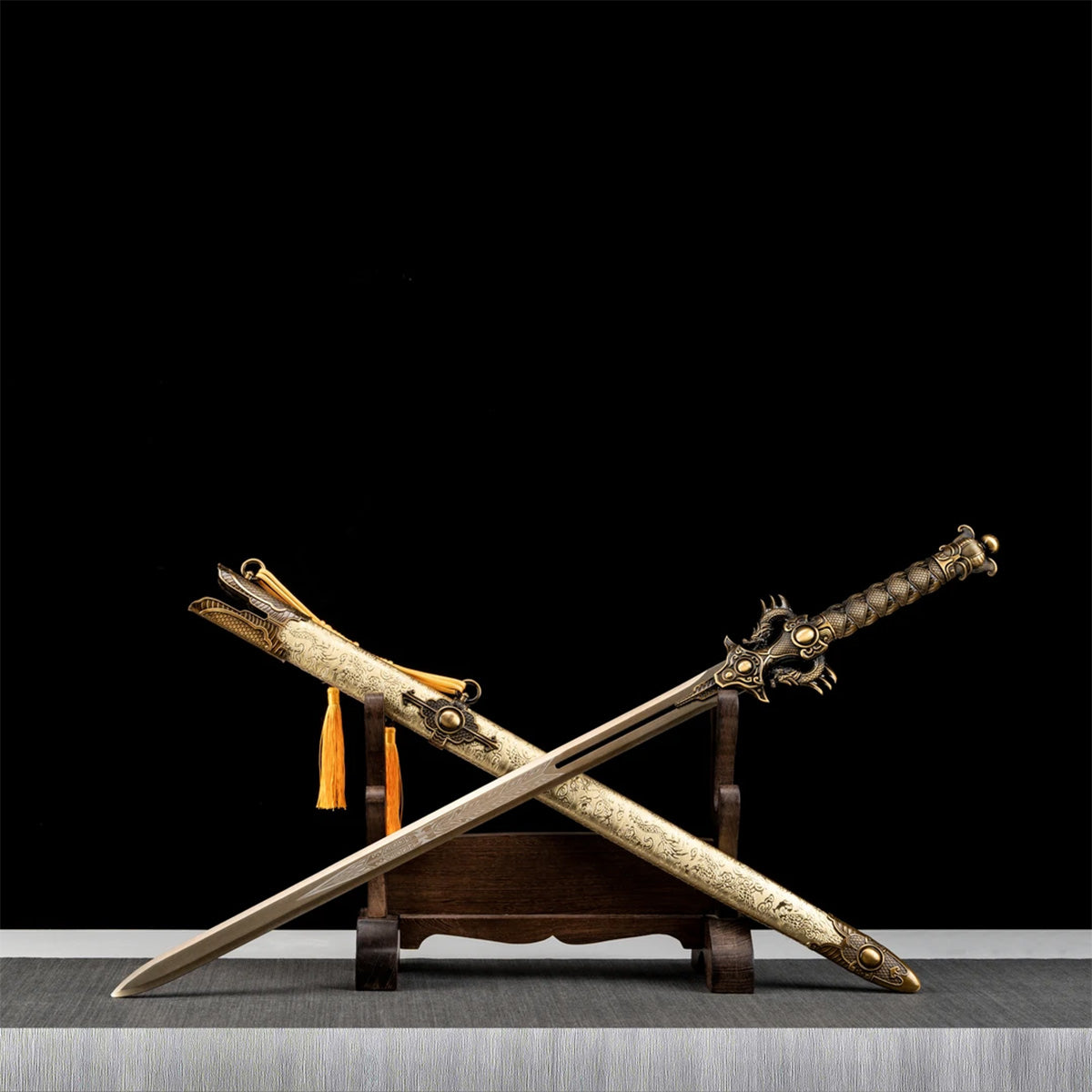 Dragon Emperor War Sword