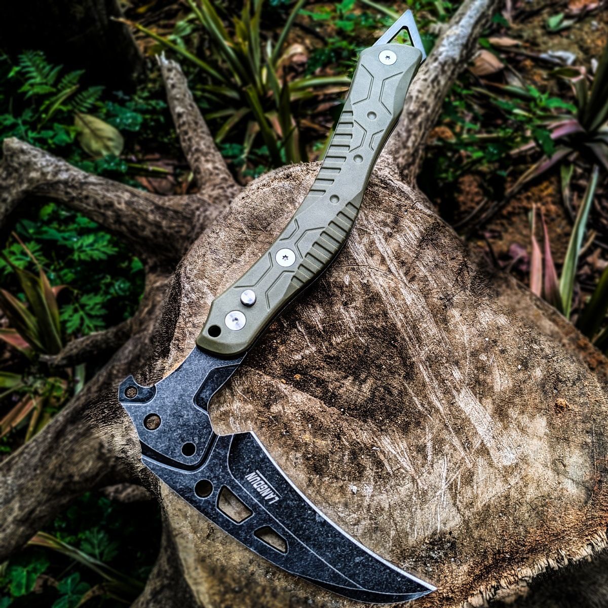 Tactical Folding Survival Axe